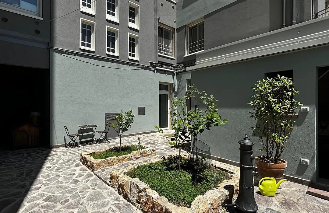 ESSENTIAL HOUSE in Centro Città con Parcheggio Privato e WIFI-1
